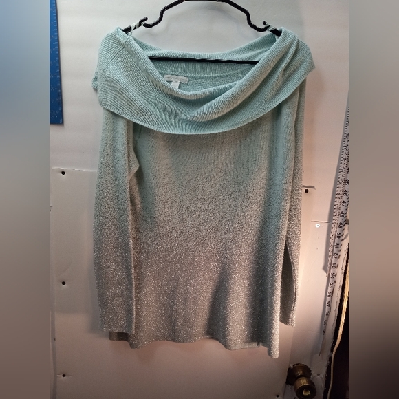 New York & Company Metallic Tunic New Years Christmas Festive Sweater Holiday - Picture 12 of 15